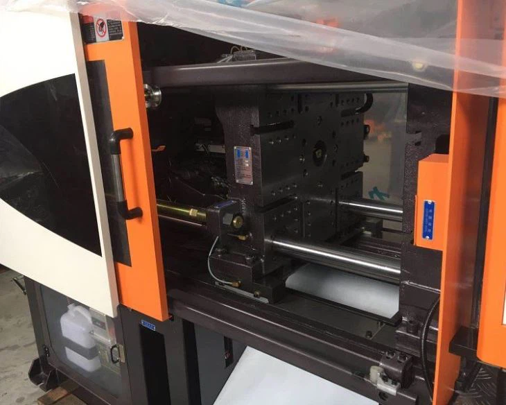 Customer design PET preform injection molding machine2(001)