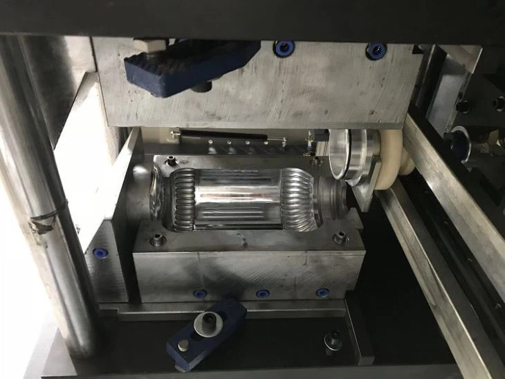 PET Jar Bottle Blowing Machine2(001)