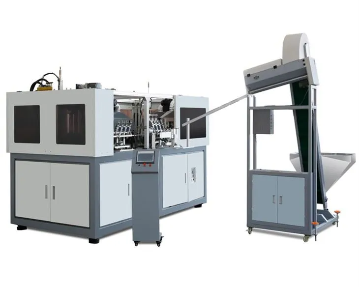 Sticla de apa din plastic de luare a mașinii